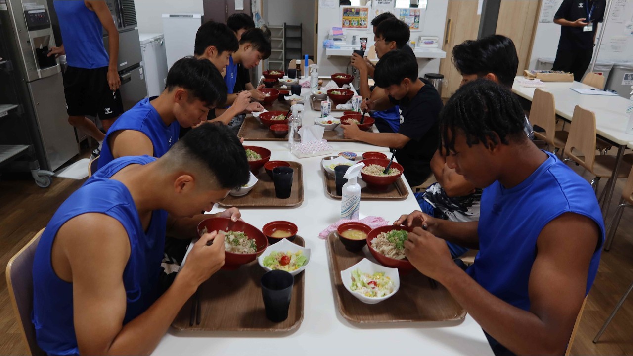 ЭКСКЛЮЗИВ: День из жизни элитных юных футболистов Японии!