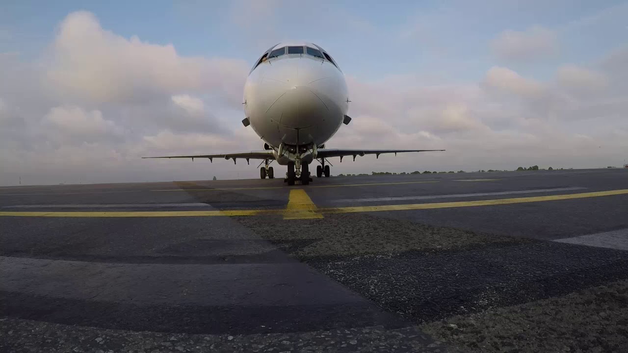 Amazing sound of Pratt&Whitney JT8D-217A