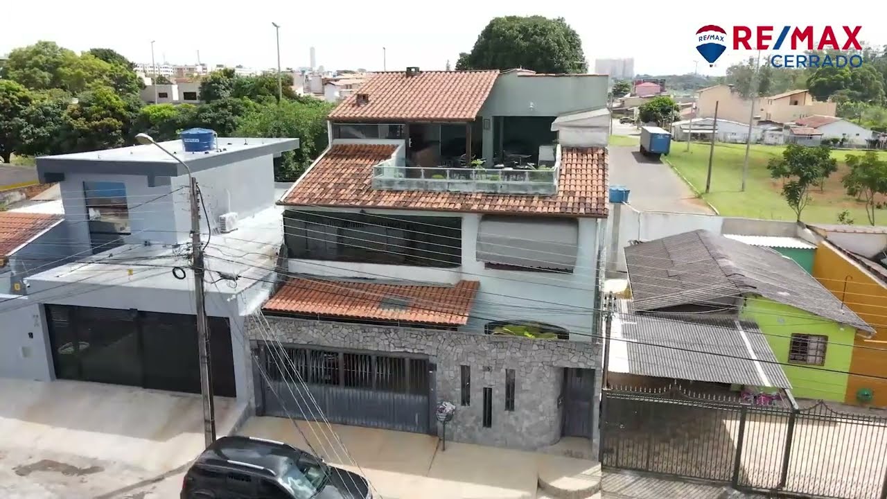 Casa 5 quartos na QNL 2 - Taguatinga/DF