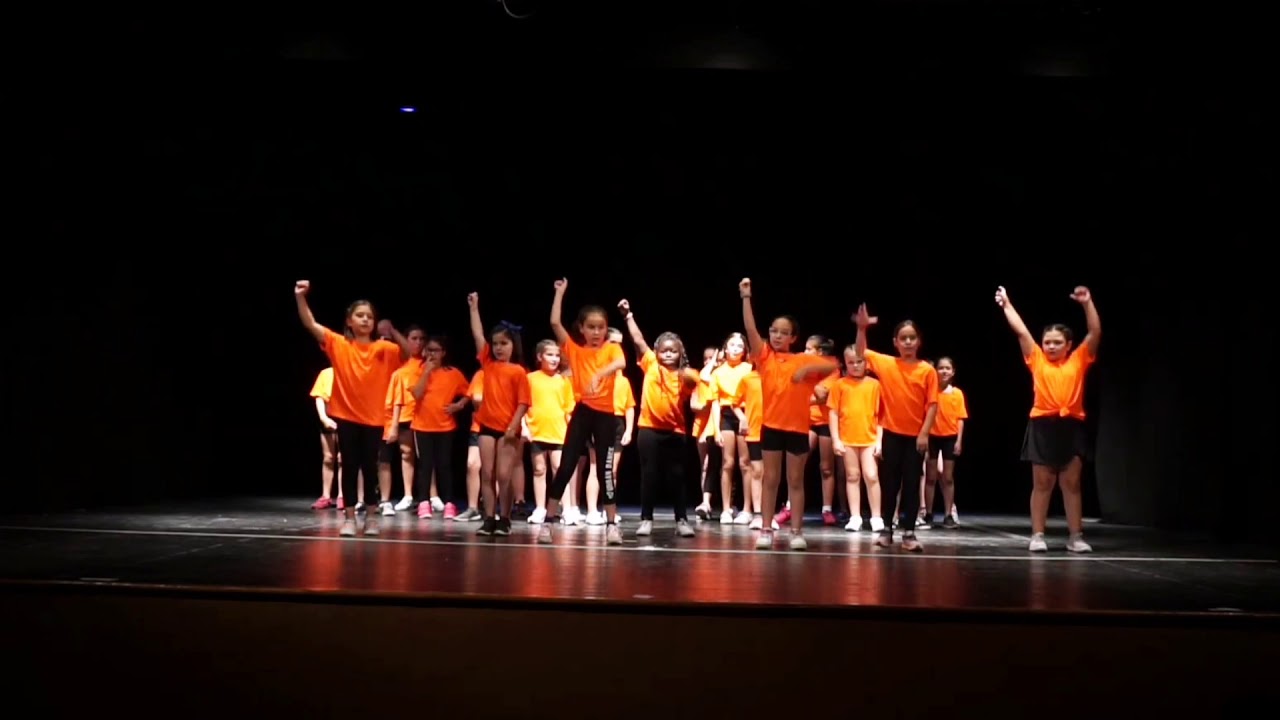 2 Gala fin de curso Star Factory Sevilla - Comercial Infantil 1- Ángel Martín.
