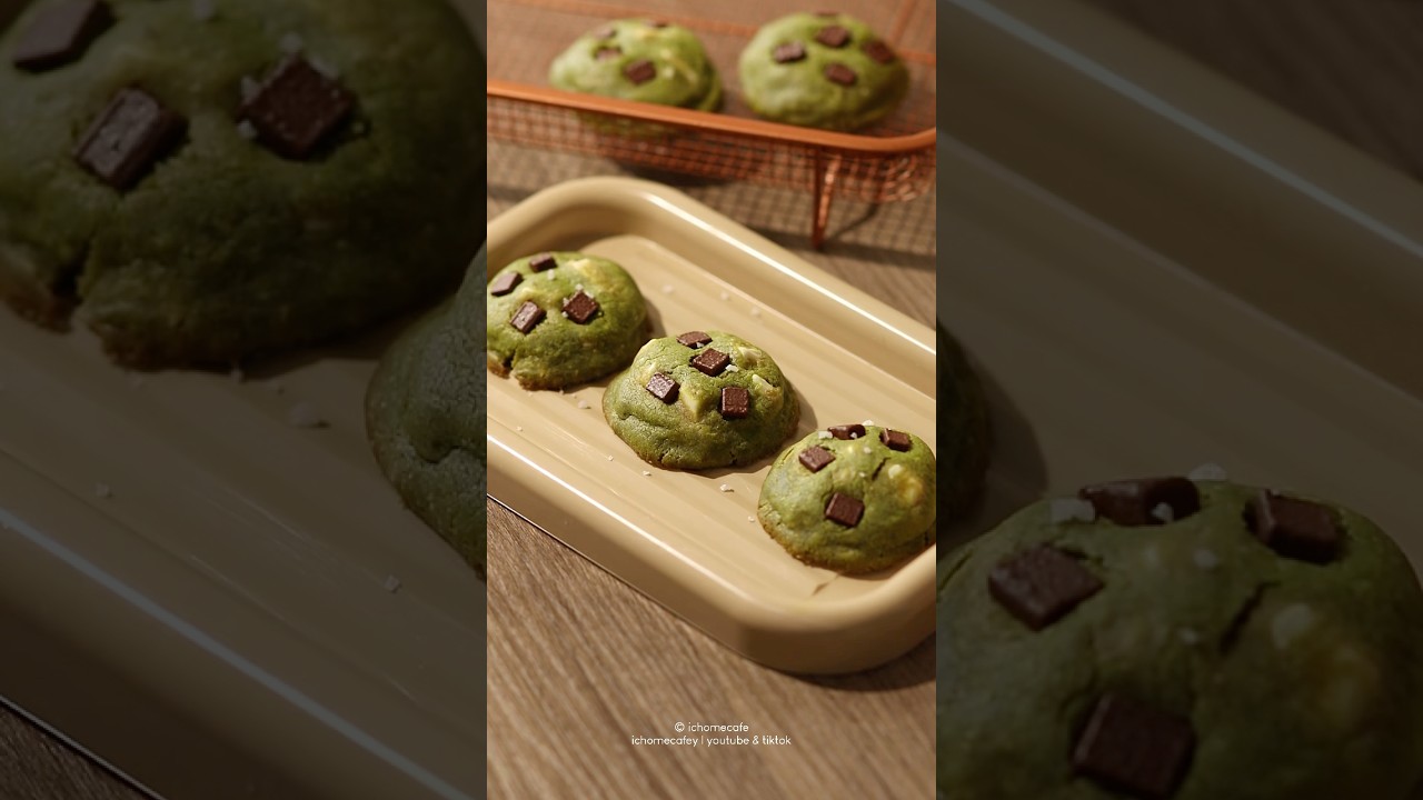 Matcha Cookie with Cream Cheese Filling