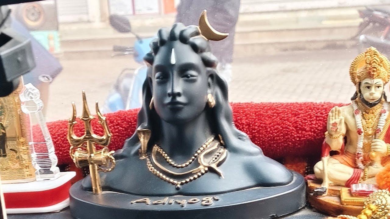এই কনকনে ঠান্ডায় চলে এলাম লাইভ একটু গল্প করতে 😂 
