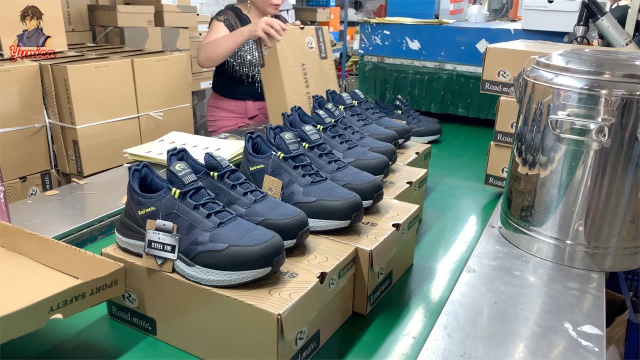 Shoe factory producing sturdy and durable hiking shoes. Mountaineering shoes factory