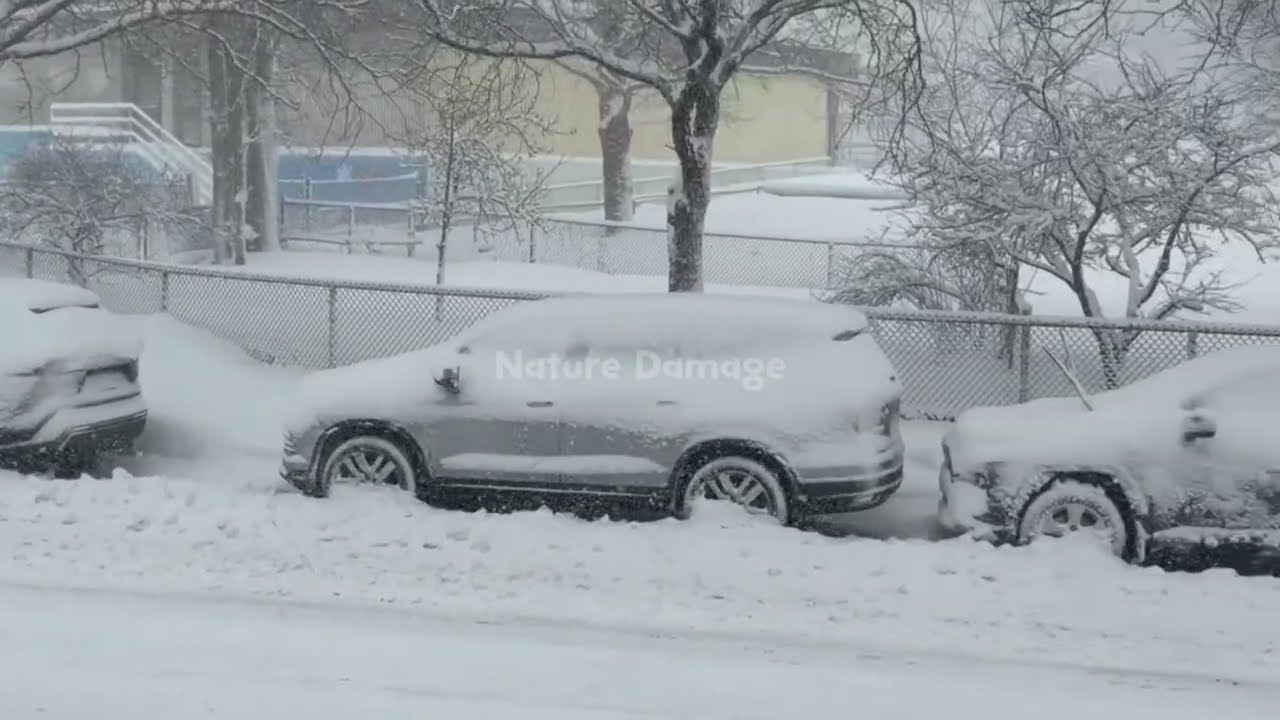 Chaos in Massachusetts Today! 32 Inch of Blizzard Causing Many Major Accident in Boston