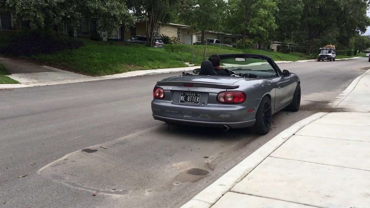 2004 Mazdaspeed Miata with Flowmaster Exhaust