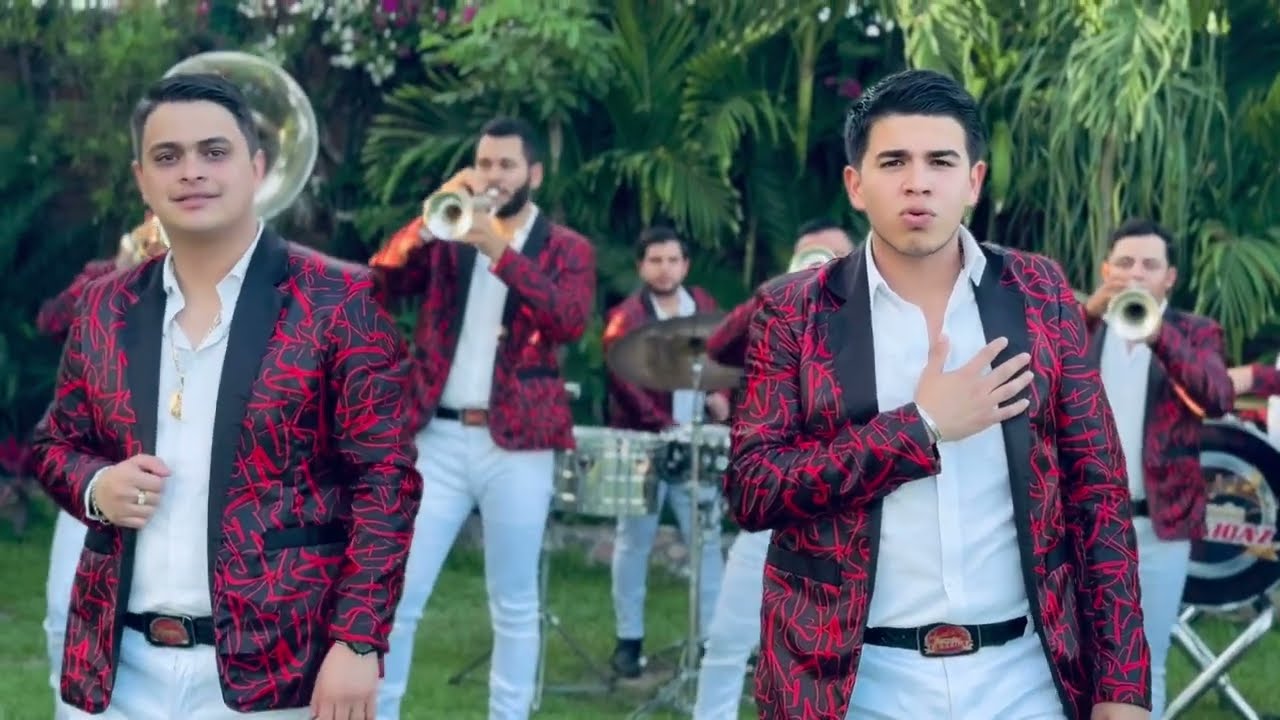 Banda La Eficaz - Tu Eres Mi Reina (Video Oficial)