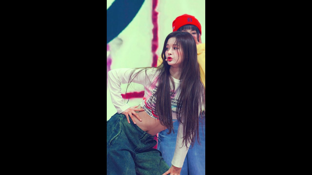 [4K]230320 엔믹스(NMIXX) - Young, Dumb, Stupid  설윤 직캠 fancam @expérgo 컴백쇼케이스(Comeback Showcase)