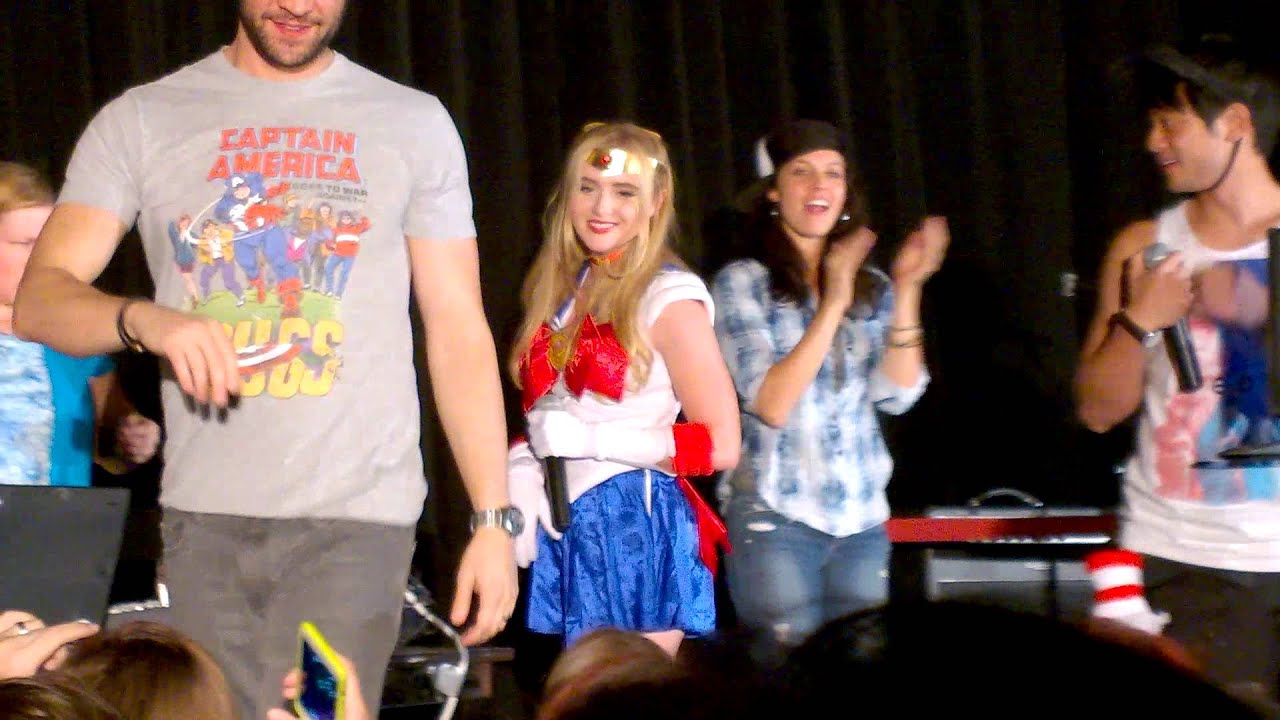 TorCon 2015 Karaoke Kathryn Newton