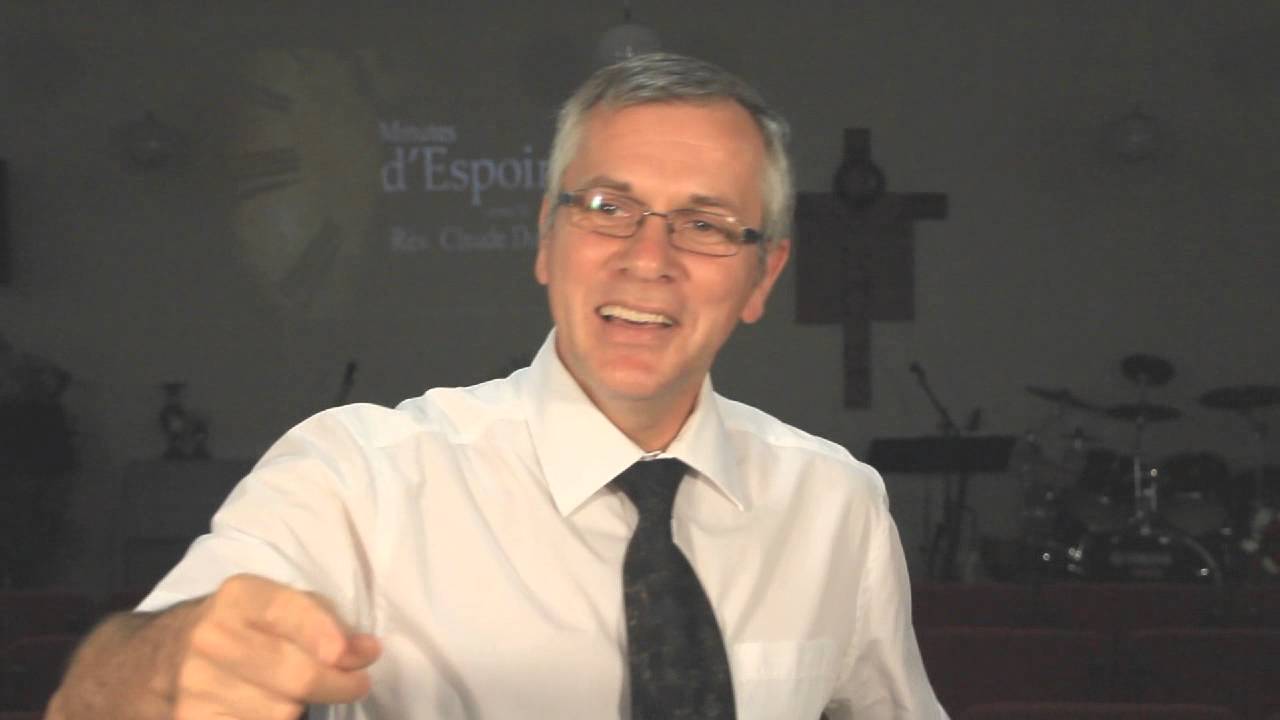 (158) Jésus embarque dans la barque. Luc 5: 1-11