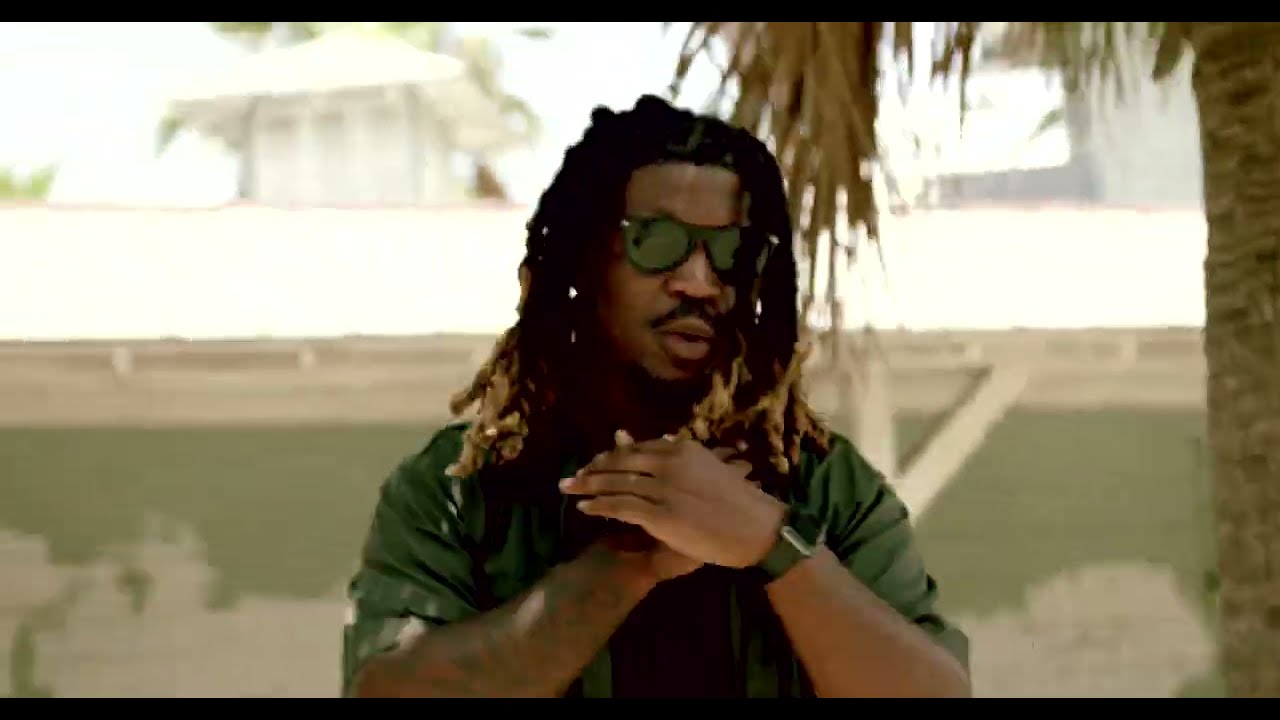 Cam B - Hit The Streets (Official Music Video)