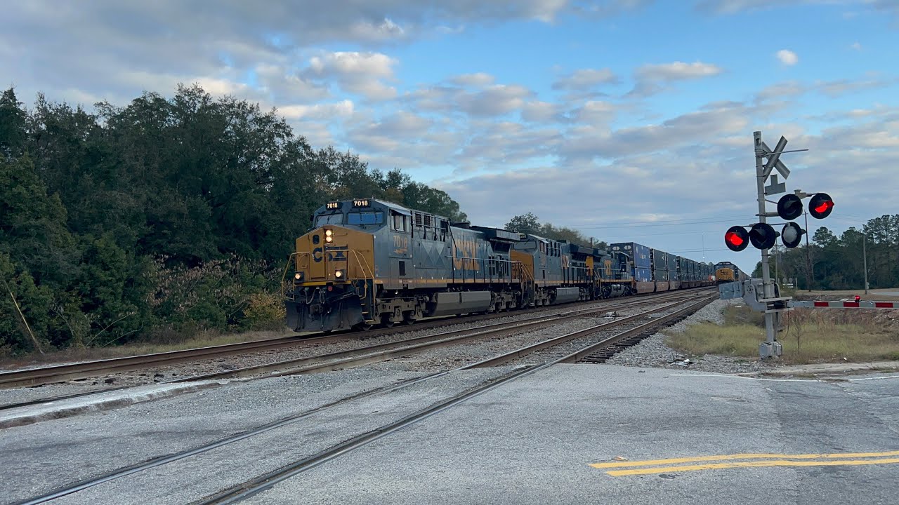 Approaching Brunel st Waycross ga northbound Intermodal CSX Jesup subdivision 12/28/25 