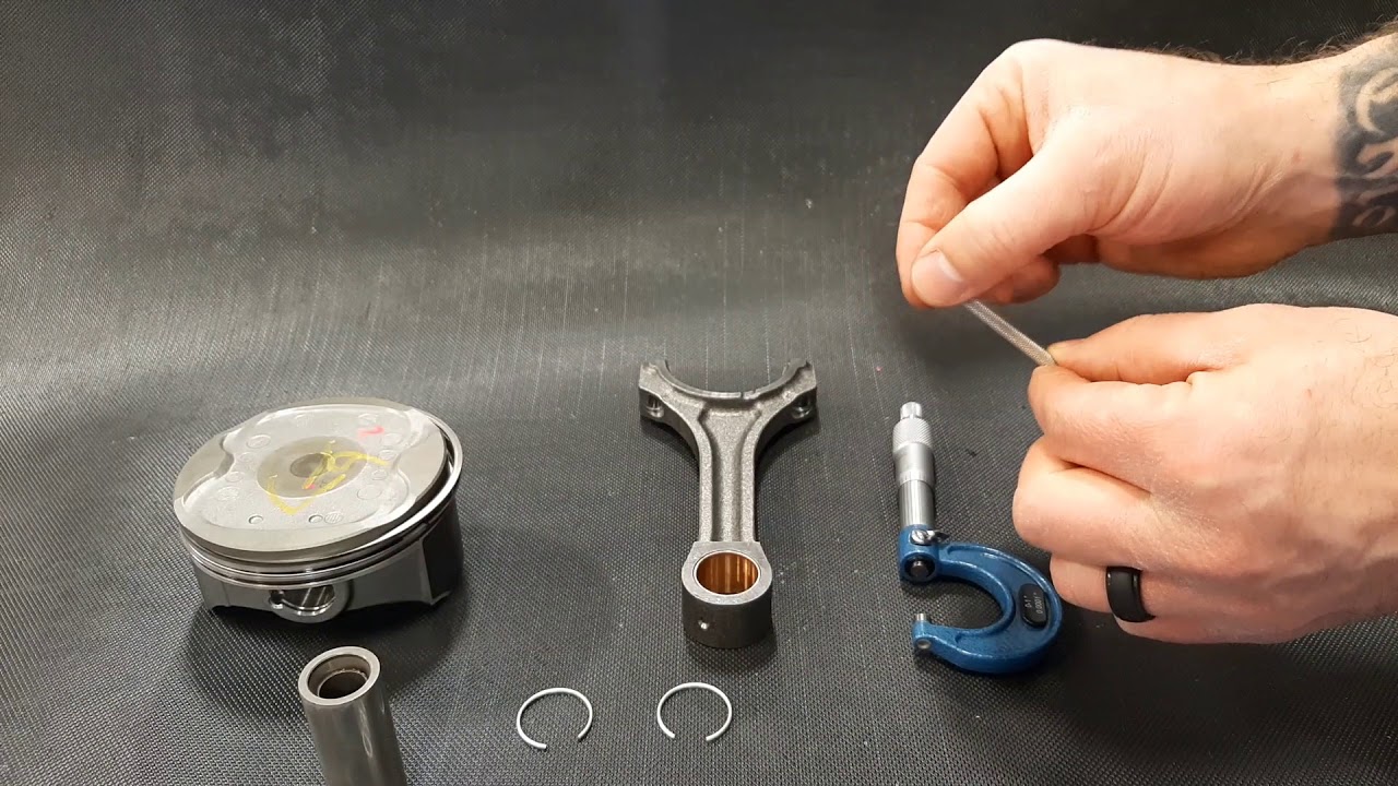 Wrist Pin Oil Clearance