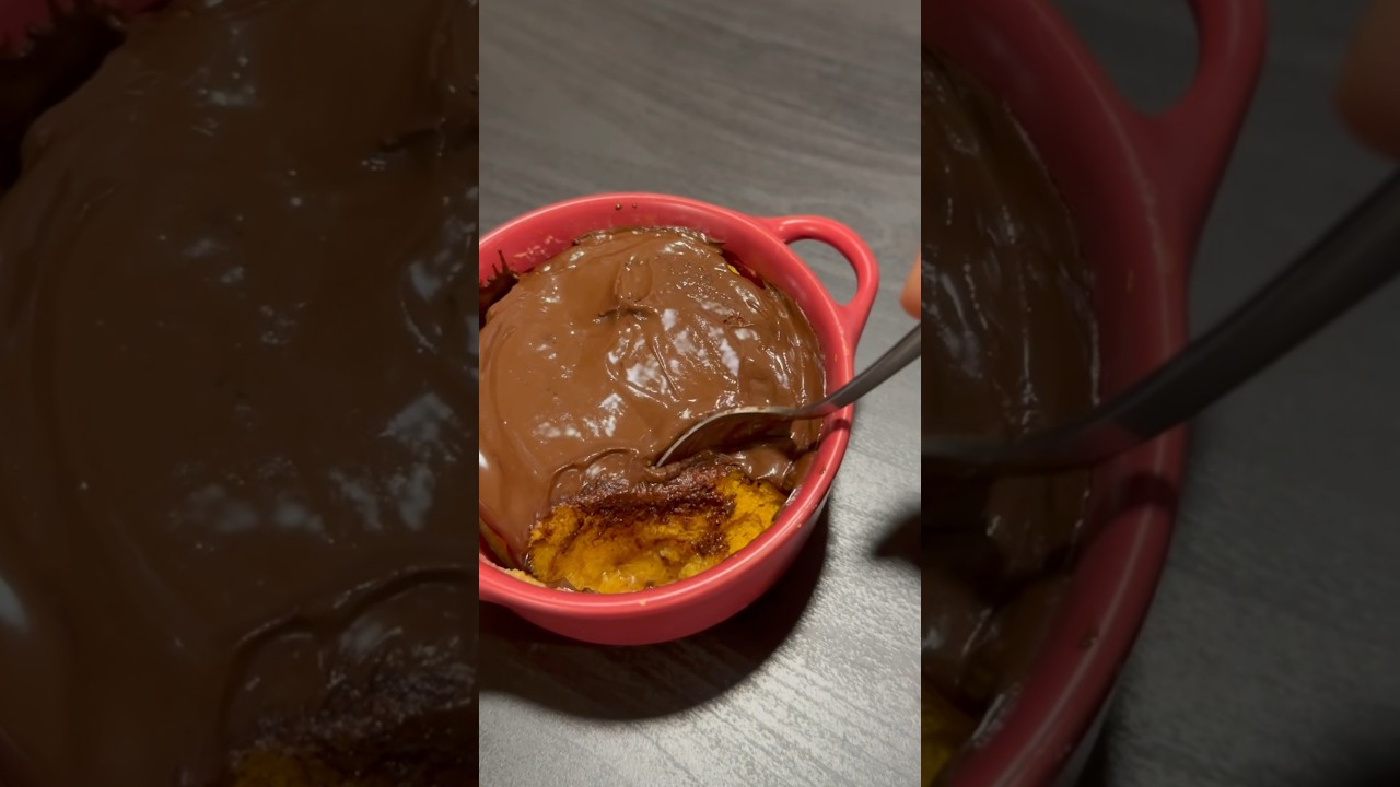 Bolo fit de cenoura feito no microondas - rápido e super simples 😋 