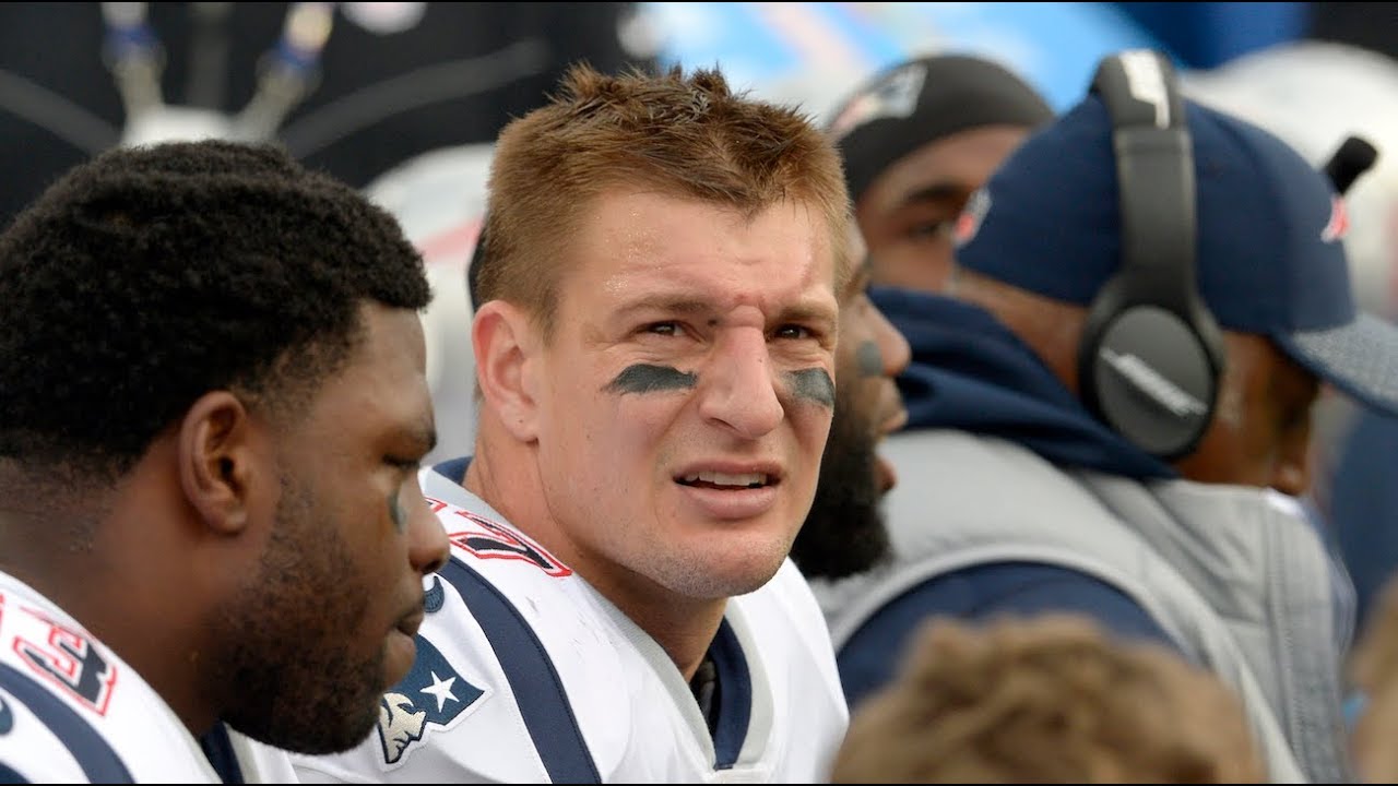Rob Gronkowski apologizes to Tre&rsquo;Davious White for late hit