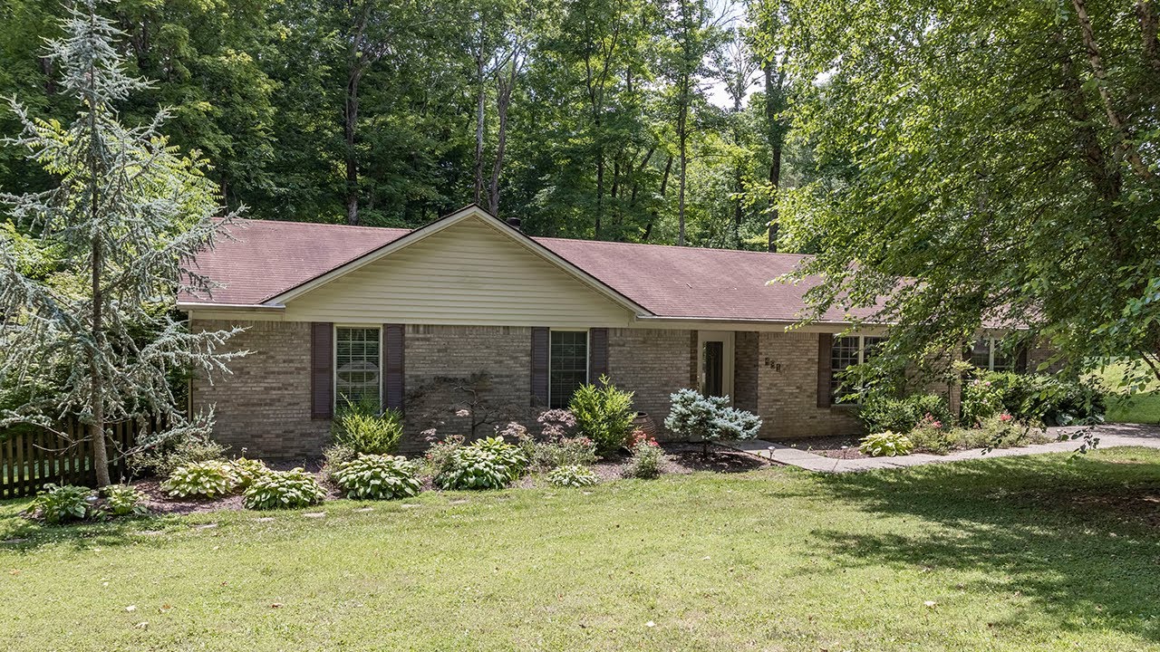 491 Big Springs Dr Shepherdsville, KY 40165