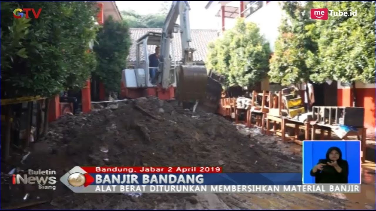 Alat Berat Diterjunkan untuk Bersihkan Material Banjir di Ujungberung, Bandung - BIS 02/04