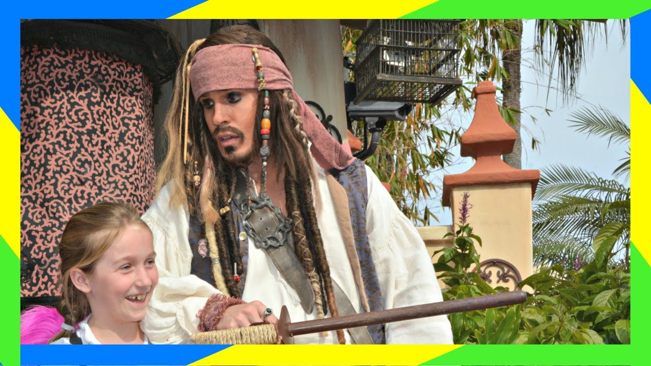 🎅🎅CAPTAIN JACK SPARROW PIRATE TUTORIAL | 👒👡DISNEY OUTLET SHOPPING AT CHARACTER WAREHOUSE