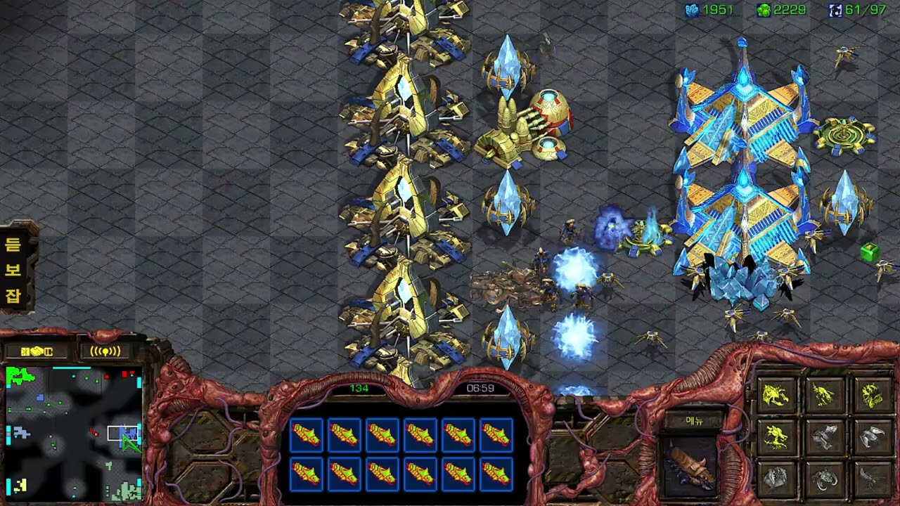 APM100 아재의 빨무 : 저그를 방어해주면 게임이 너무 쉬워지네여