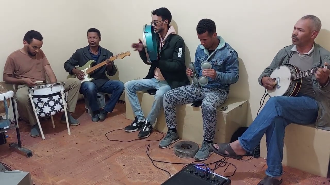 جلسة مع مجموعة تمونت طانطان