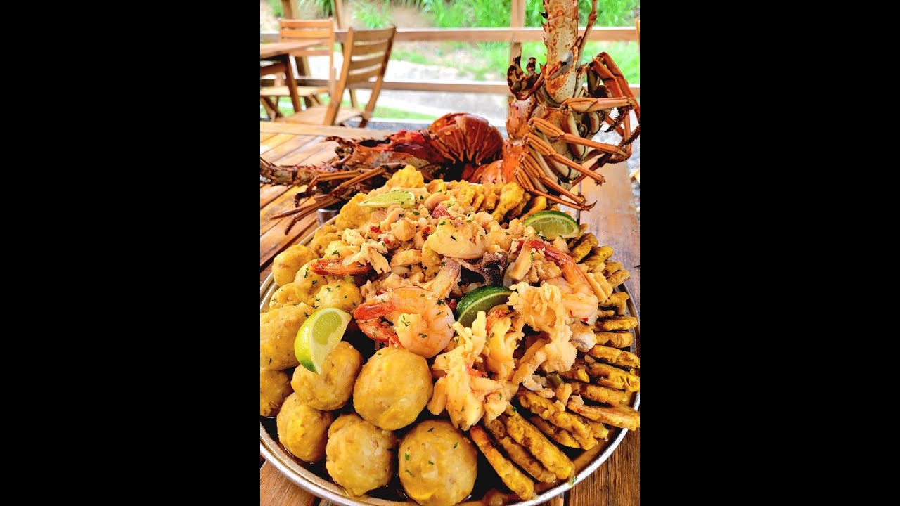 Nunca habia Comido una 🦞😍 Langosta Asi 🇵🇷 Esparrama ❤️ en Mega Mariscada 🐙🦐 en los Campos de Ciales