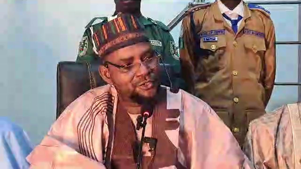 MUHADARA DAGA GARIN KATSINA MAITAKEN:- TAUHID Daga Bakin Sheikh Barr Ishaq Adam Ishaq Hafizahullah 