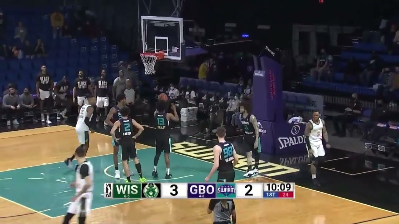 Wisconsin Herd's Rayjon Tucker Delivers Dunk Over LiAngelo Ball | NBA G League Highlights