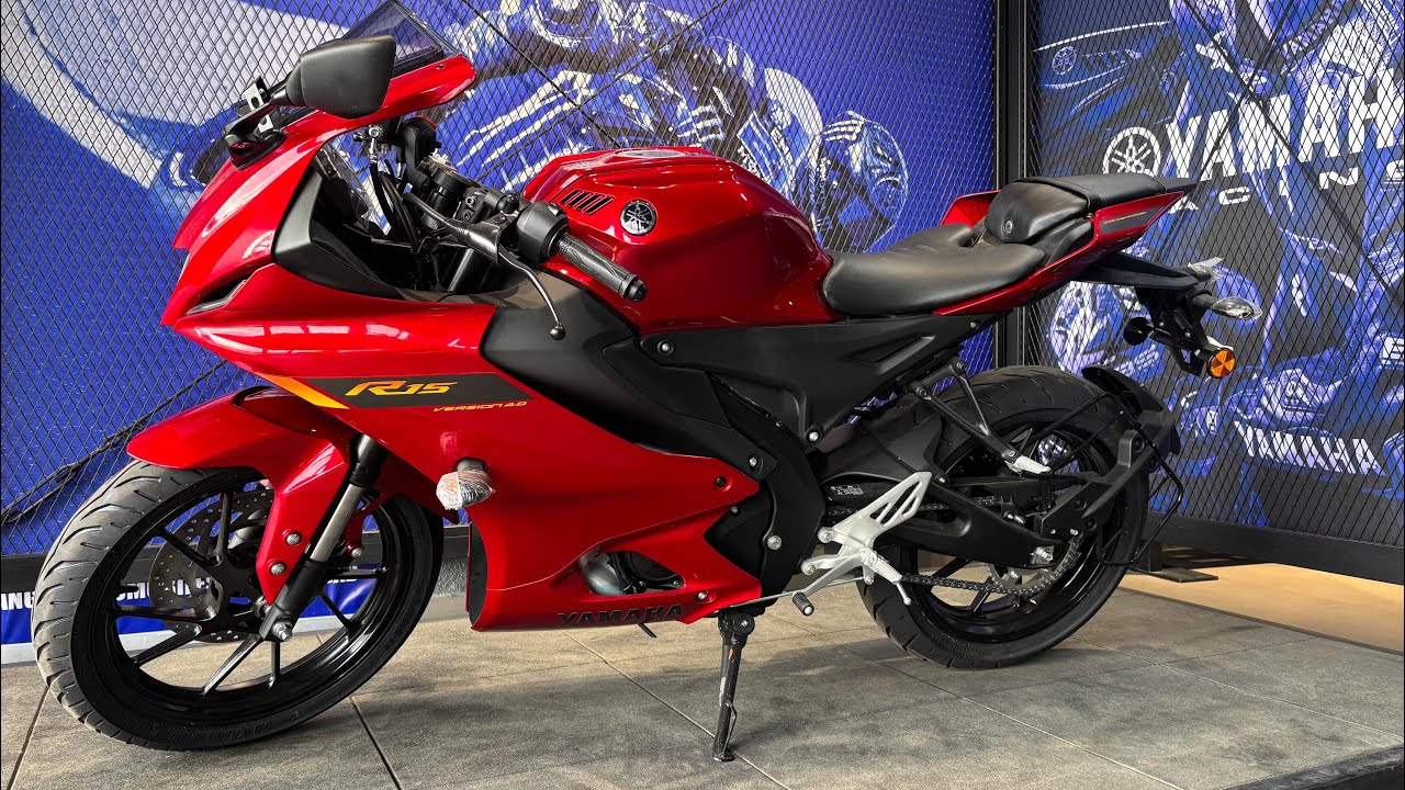 The ALL-NEW 2025 Yamaha R15 V4 Red | Detailed Review | On Road Price | R15v4 Red Colour