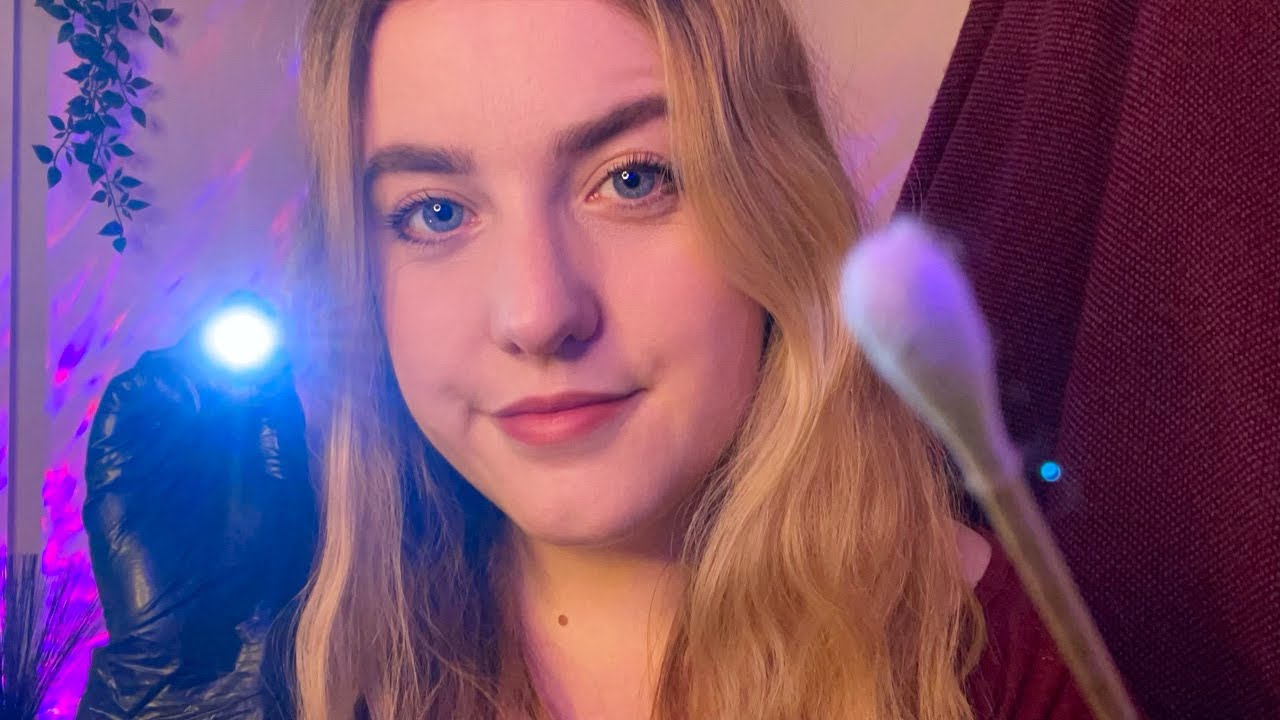 ASMR | Follow my instructions - There is something in your EYES [Light Triggers]