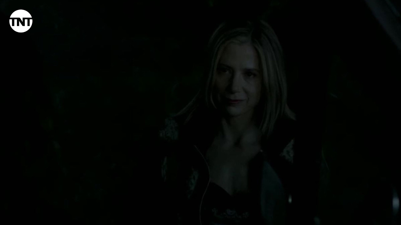 Evolve or Die - Pope and Sara | Falling Skies | TNT