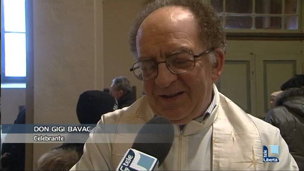 In coda con Fido per la tradizionale benedizione di Sant'Antonio