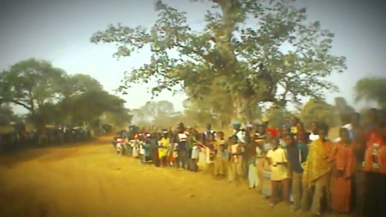 People along the route - Best of Dakar