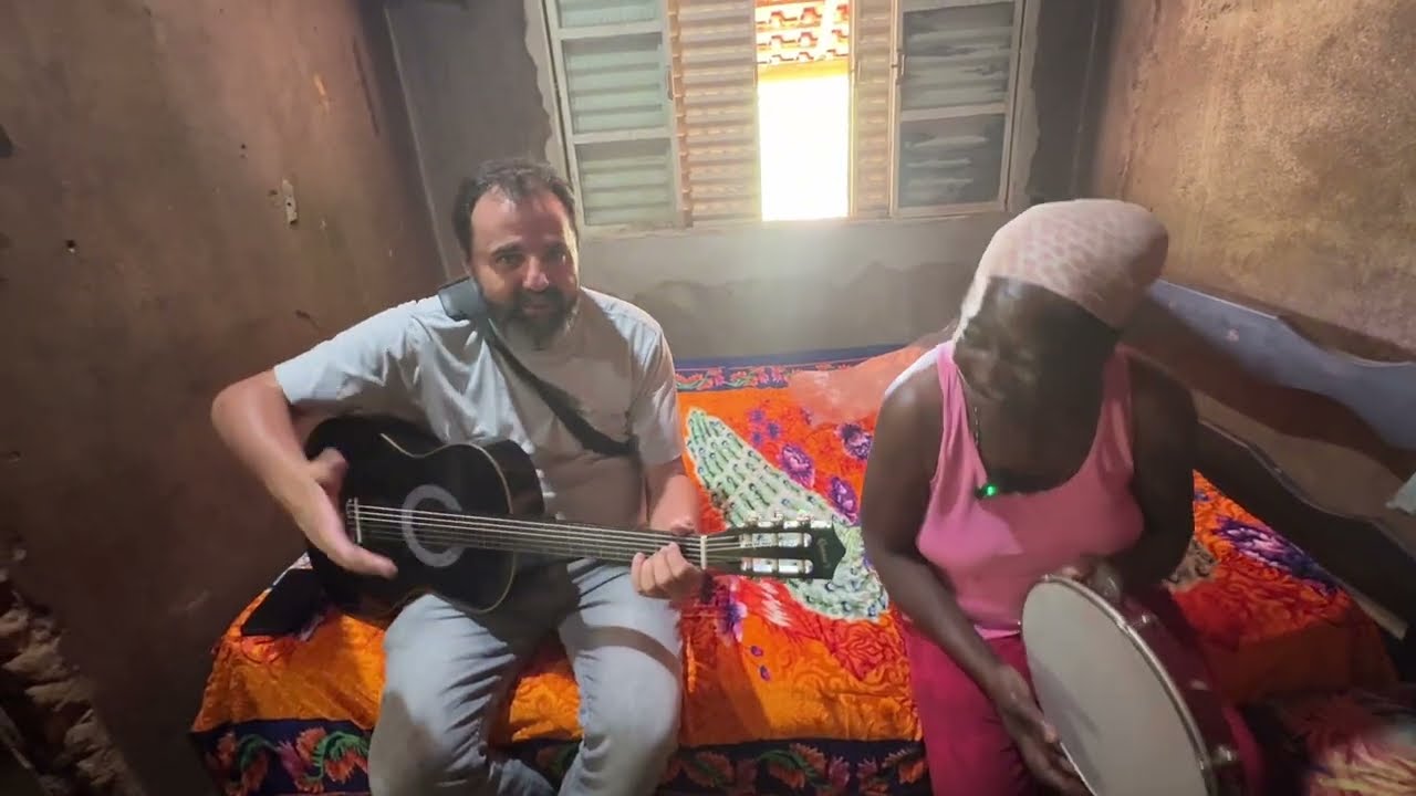 DONA CEBOLA CANTANDO CALANGO! 