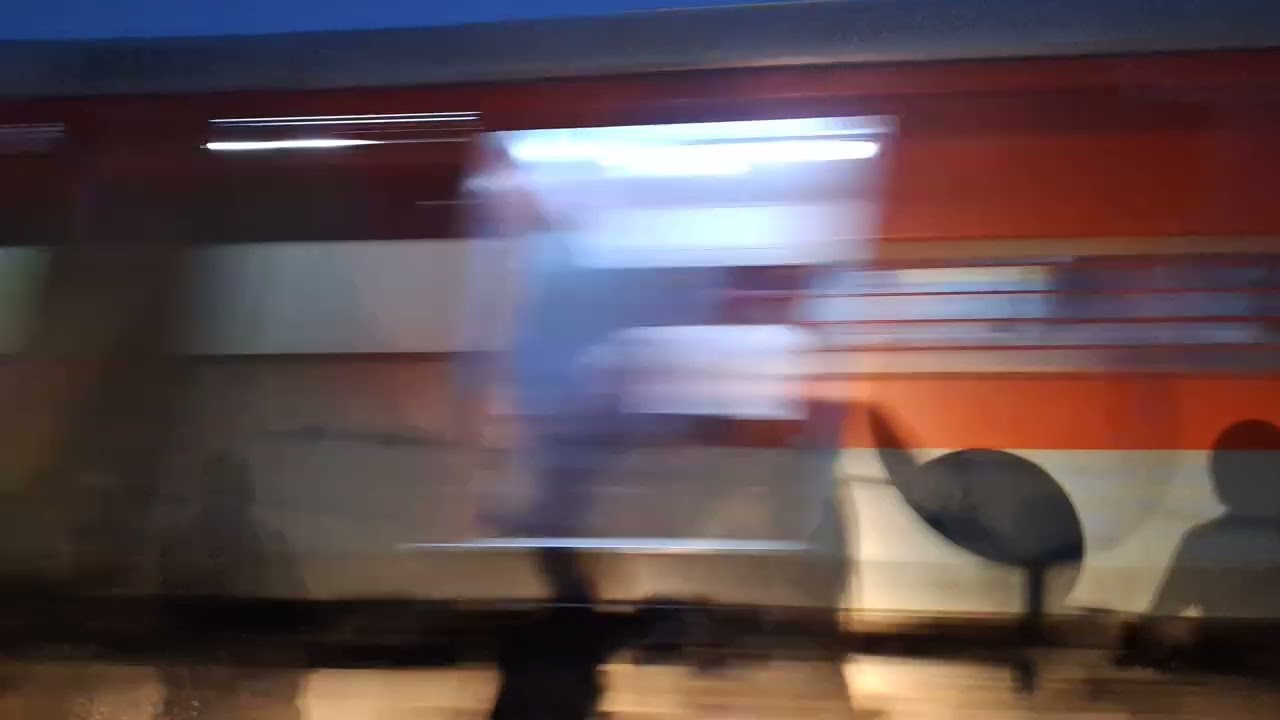 Hemkunt Express /14610 at 130kmph