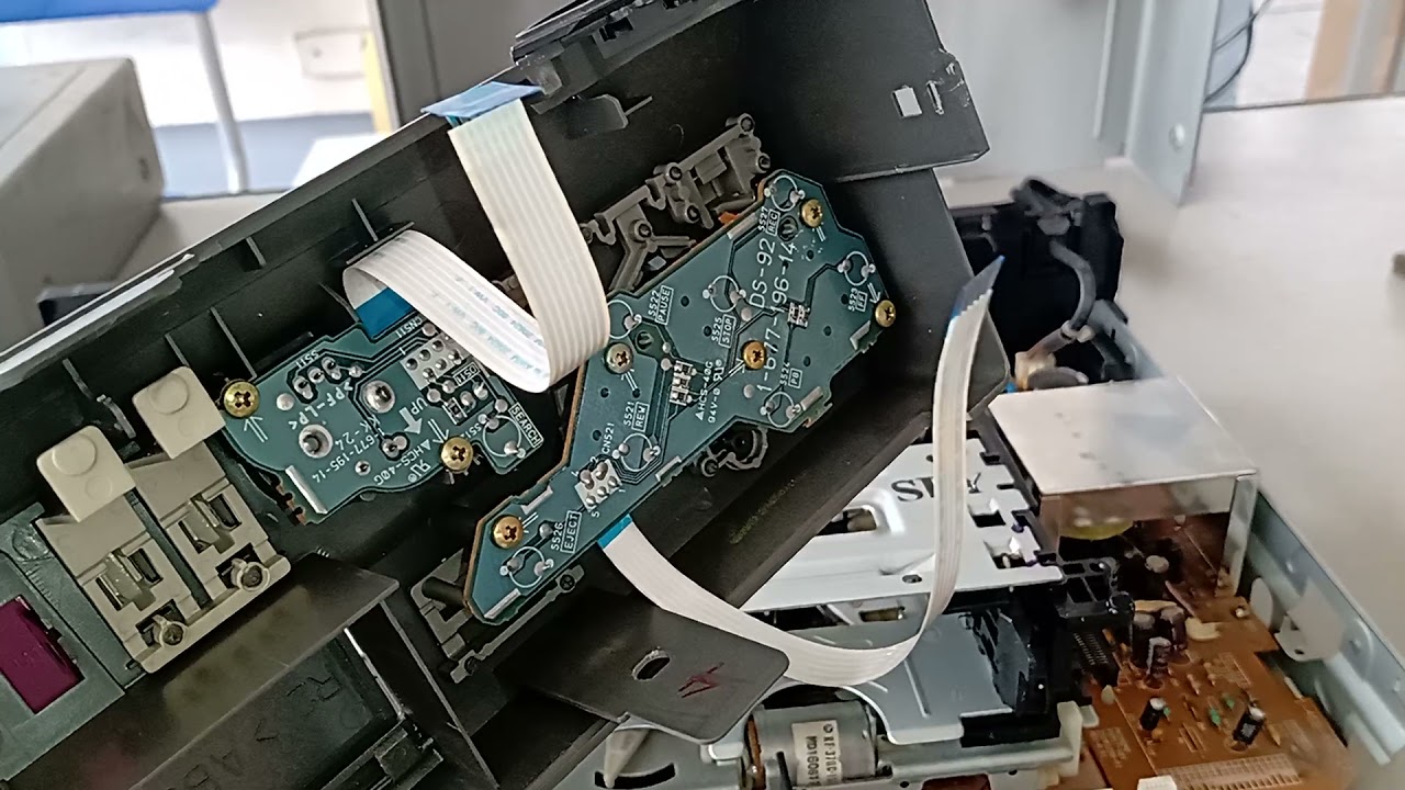 VÍDEO DE MANUTENÇÃO E LIMPEZA DO VÍDEO CASSETE SONY MODELO SLV EX8S / EX5