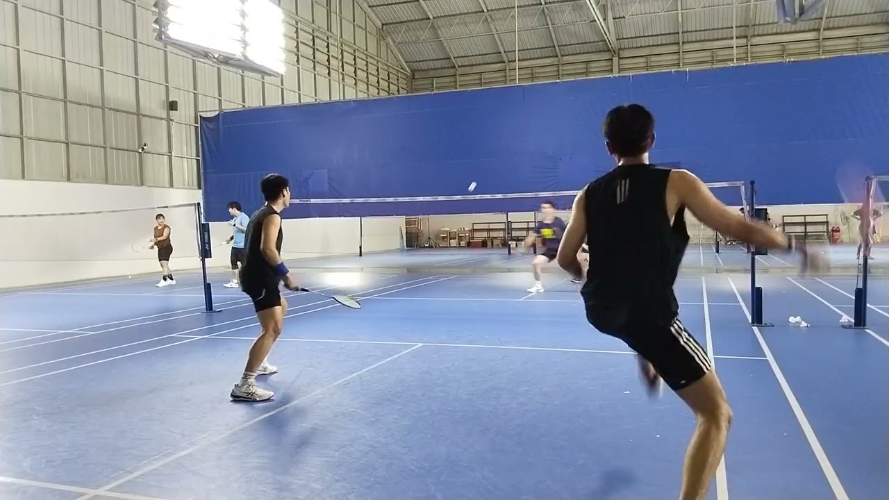 นัท + เก้า // พอ + ชาย #badminton #กุ๊งกิ๊งชวนตีแบด #bad 
