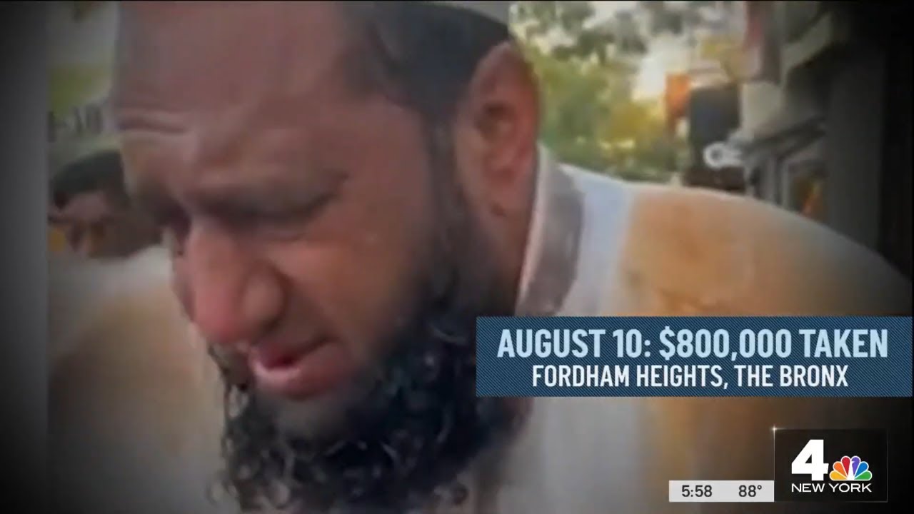 Thieves Use BEAR SPRAY on NYC Jewelry Store Employees in Chaotic Smash-and-Grab | NBC New York