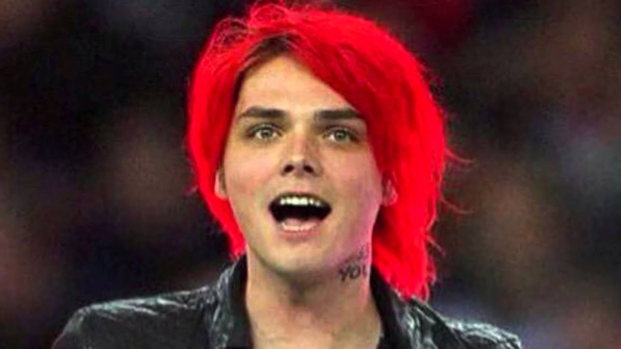 Happy 38th birthday Gerard Way ♥️♥️