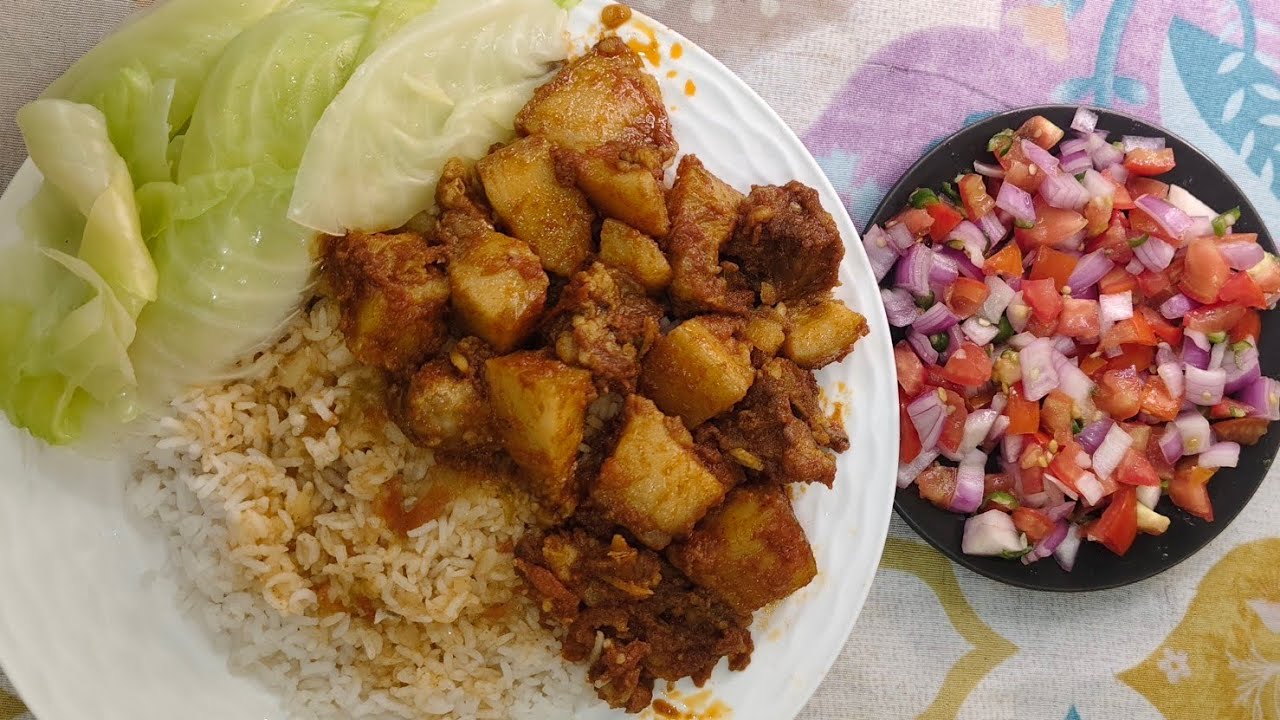 Today special pork curry with cabbage boiled and some fresh salad 🥗😋🤤