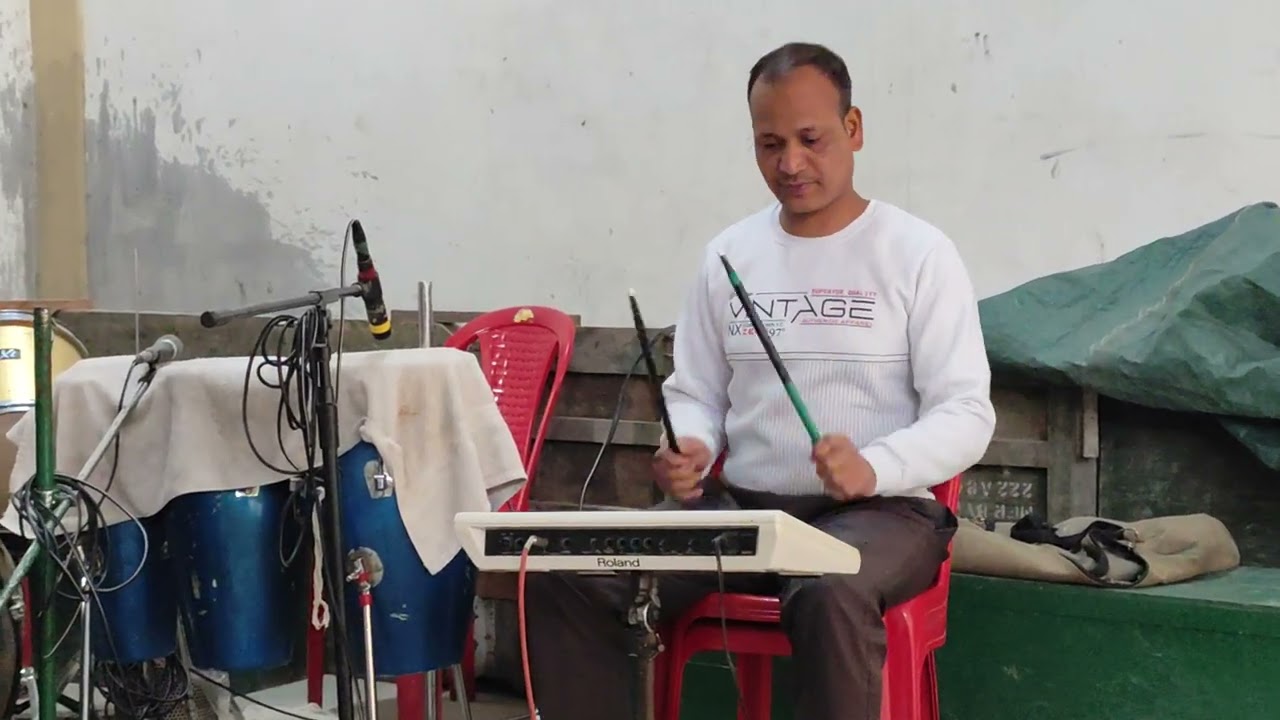 Mehbooba Mehbooba Sholay Song by R. D. Burman.octopad SPD 20.20x.20pro.saxophone.and.guitar