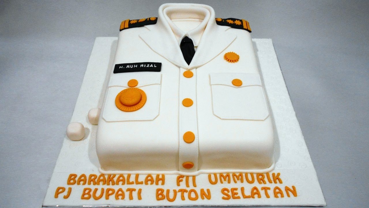 Regent Uniform - Cake Decoration