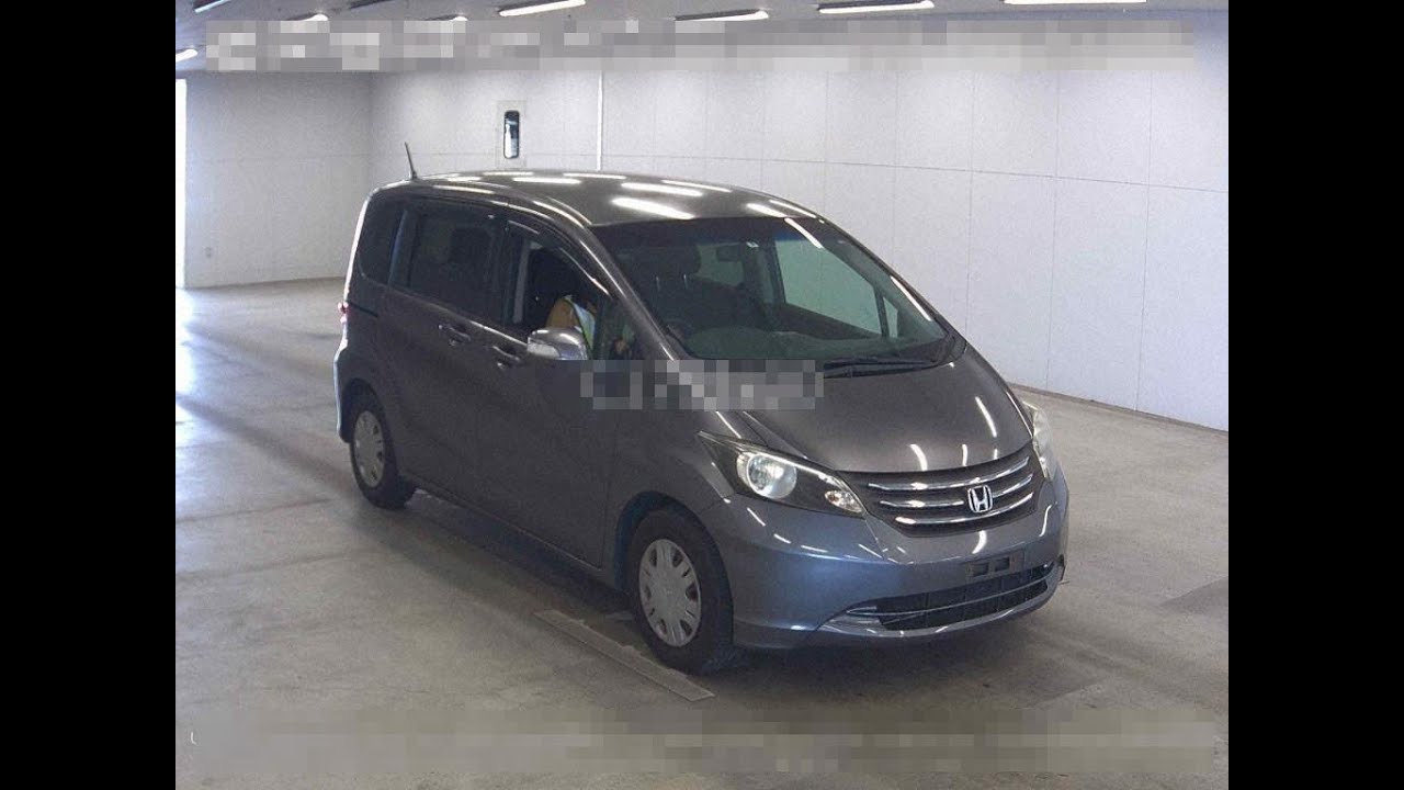 Honda Freed против Lada Granta бюджет 750тыс руб