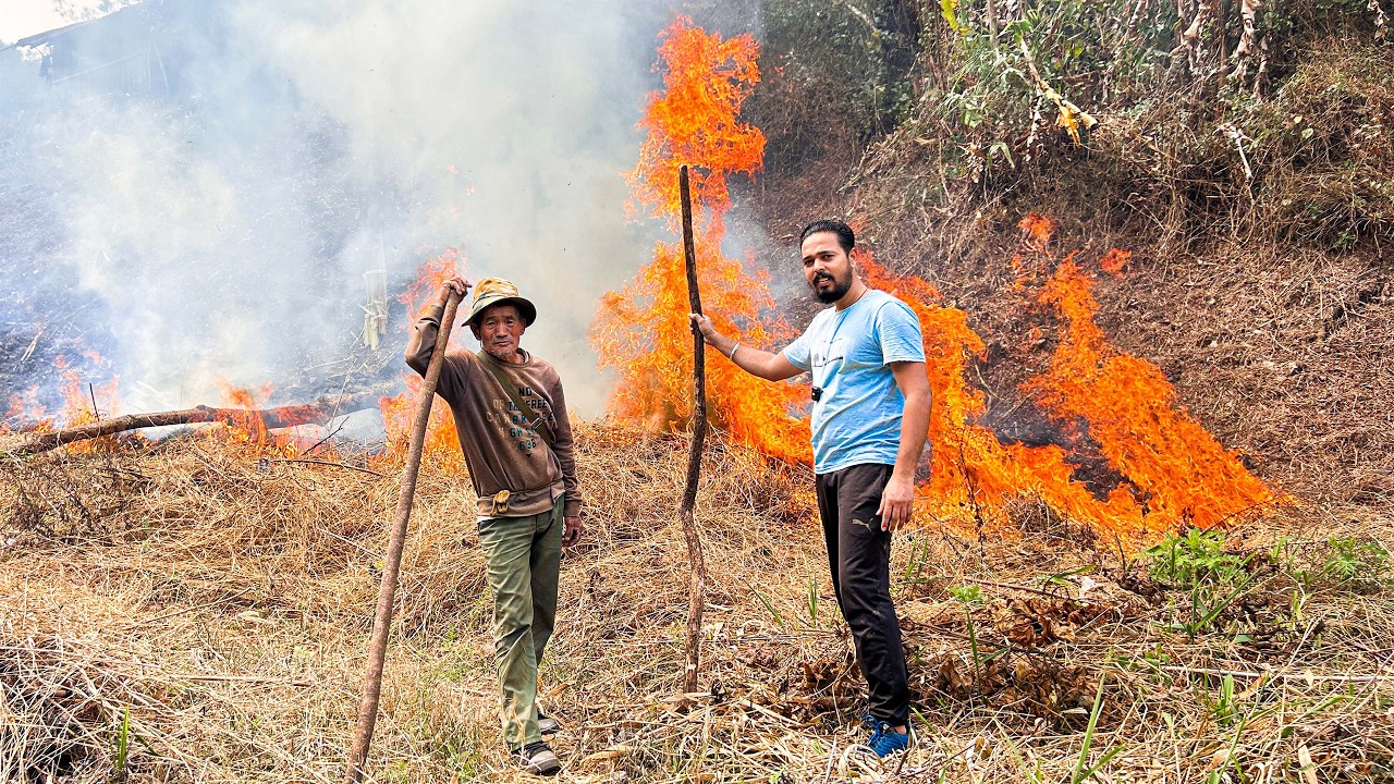 3rd Day in Farming Area | Fire to the Field with Father-in-Law