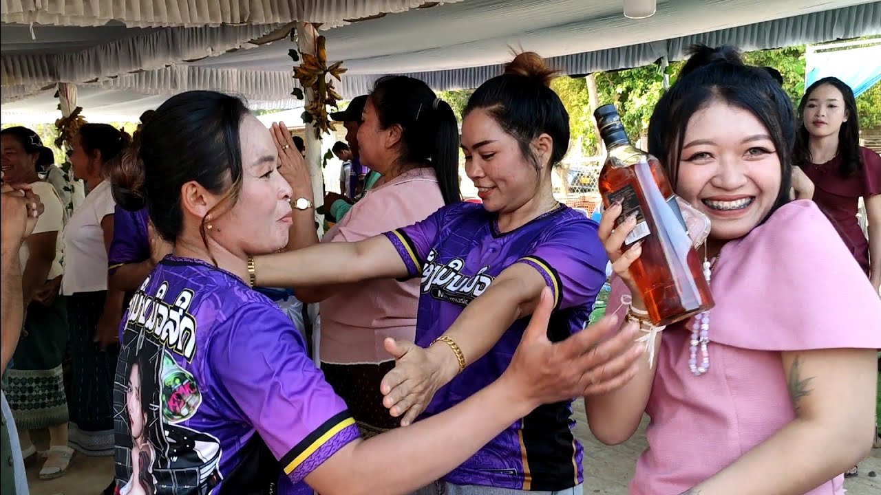 งานขื้นบ้านให่มFC ทางบ้านตาแหลว #ບ້ານນາສຽງພິນ #บ่าวต้อมchannel 