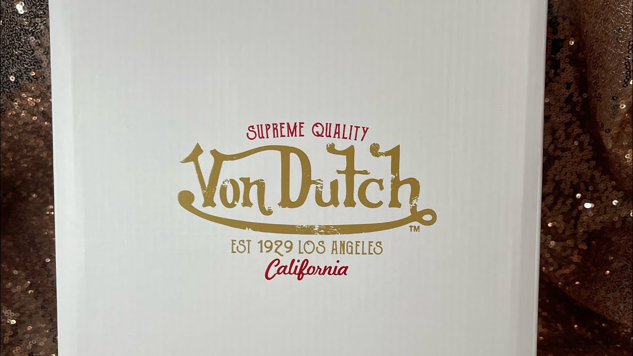I haven’t had a Von Dutch bag in over 17 years! Watch as I unbox my new bowling bag! 😭🙏🏾