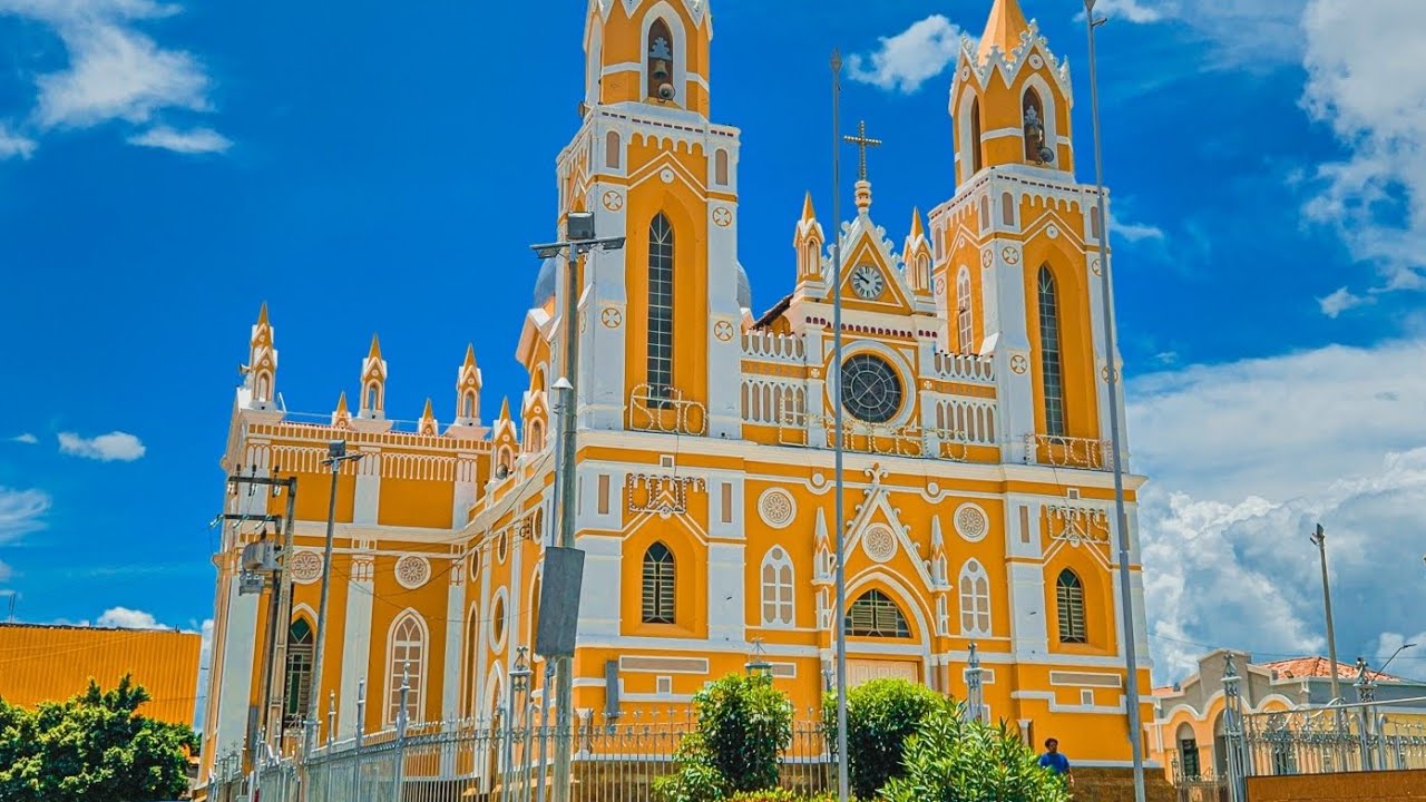 CANINDÉ-CE: Tour pela Basílica de São Francisco das Chagas, A MAIOR DO BRASIL!