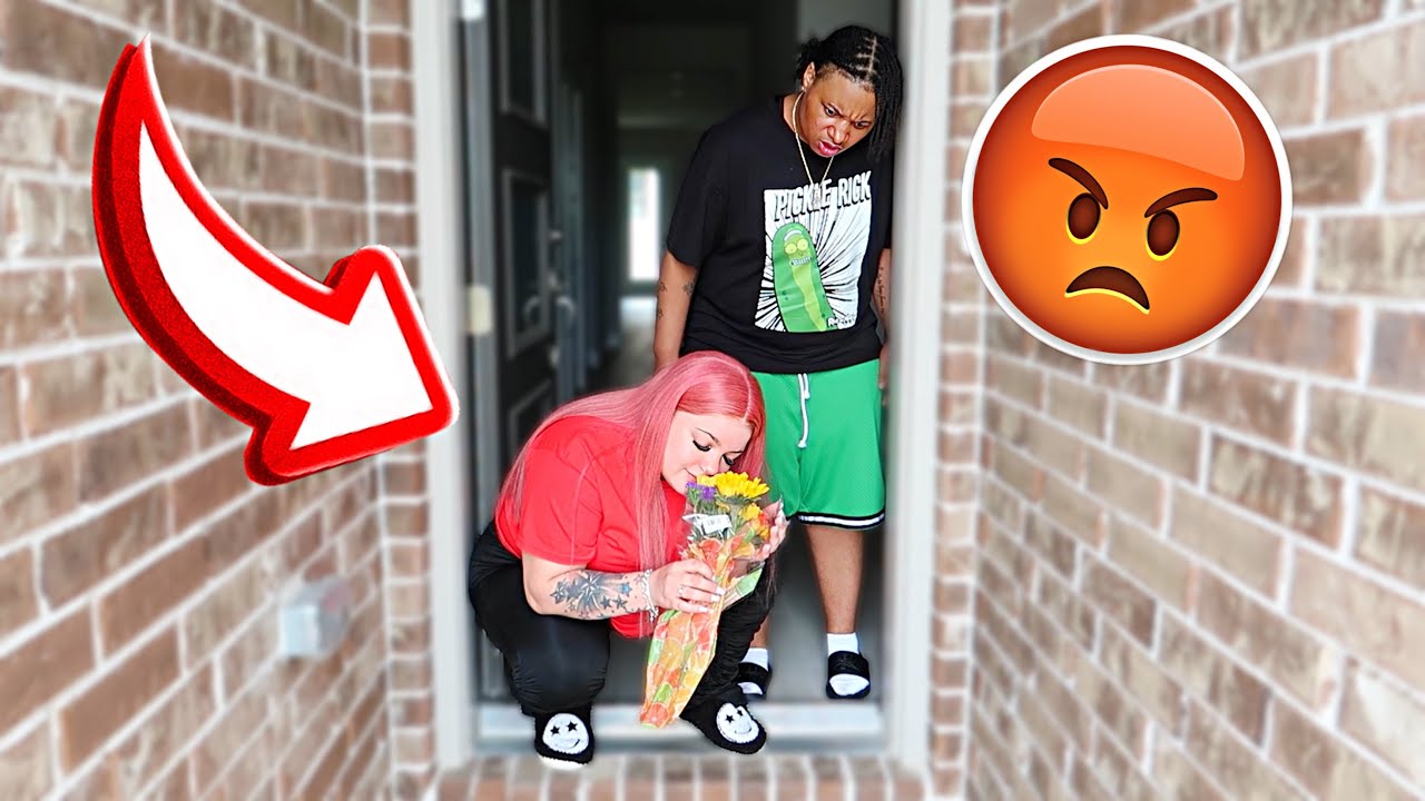 SOMEBODY SENT ME FLOWERS!! SHE GOES OFF