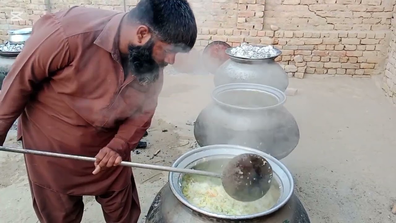 Aj zarda banaty howy #ustadarshad #farlovlog #saraikyvlog #taunsa #funnyvideo #saraikyfunny #vlo