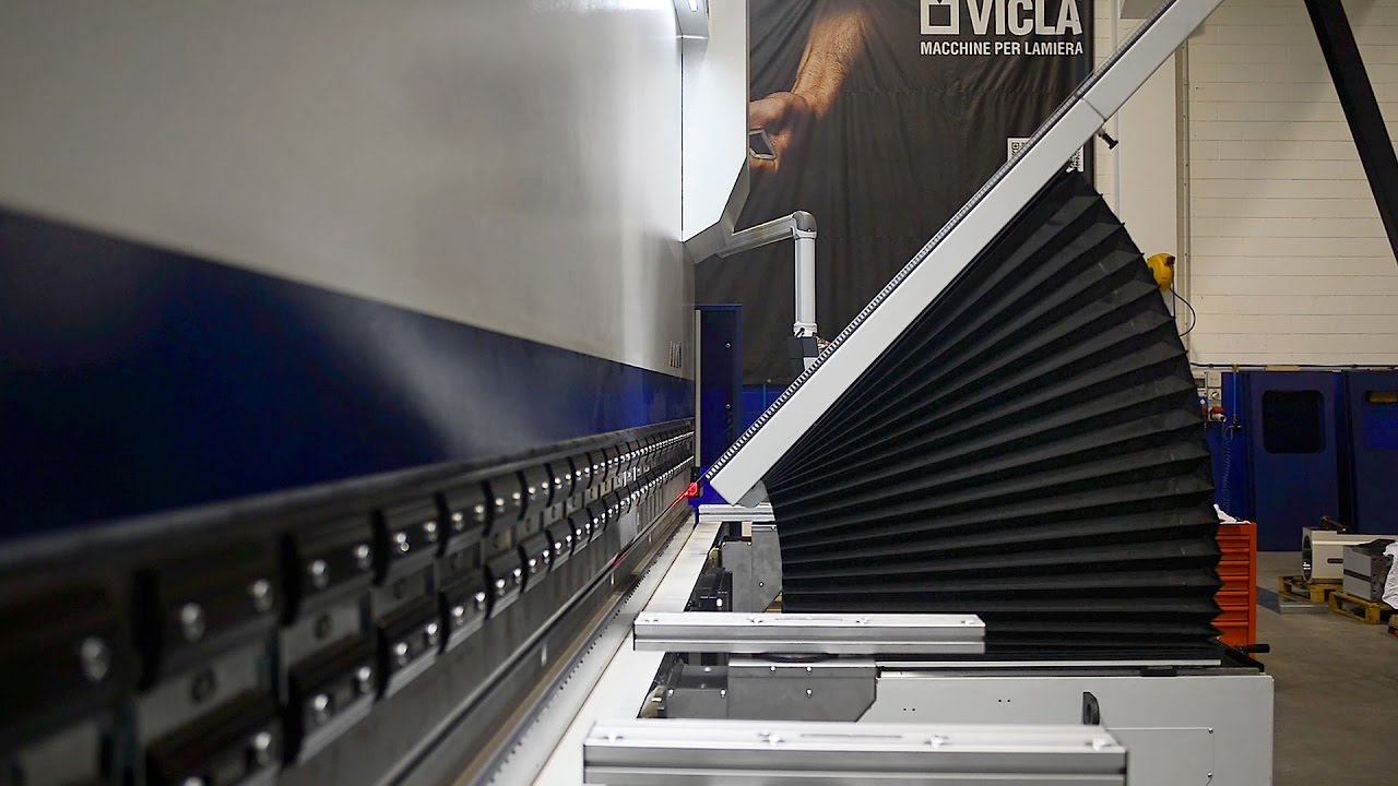 Piegatrice .SUPERIOR - Accompagnatori lamiera gestiti da cnc | VICLA