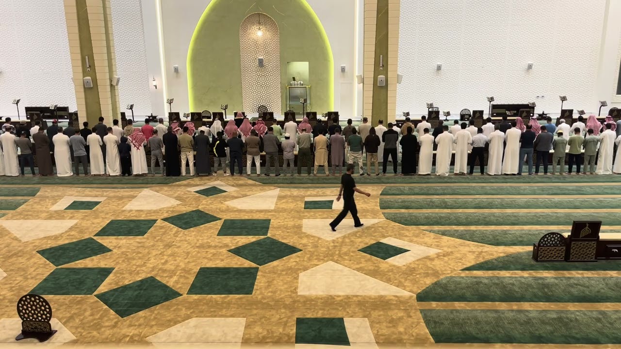 تلاوة خَــاشِعَـة لفِـواتِـح سُـورة الزُمُــر من عشائيَّة ‏٢٢ شَعْبان ١٤٤٧هـ‏ الشيخ د.أنس الميمان‬⁩ 