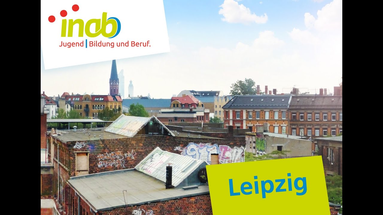 inab Leipzig: Dominik zeigt auch den Küchenbereich